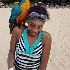 Meet your Posher, Layla